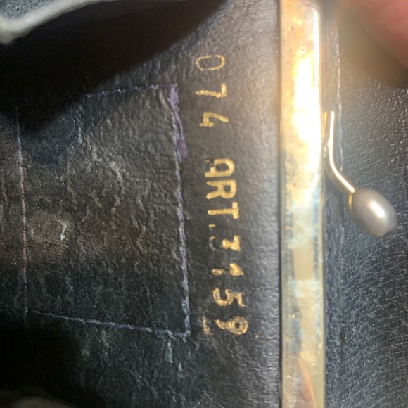 Authentic Gucci Purse with matching wallet - Picture 5 of 6